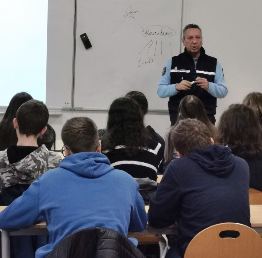 圣路易高中校园景观 14